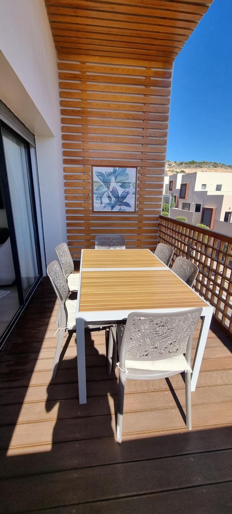 Oceana Bay Apartment *